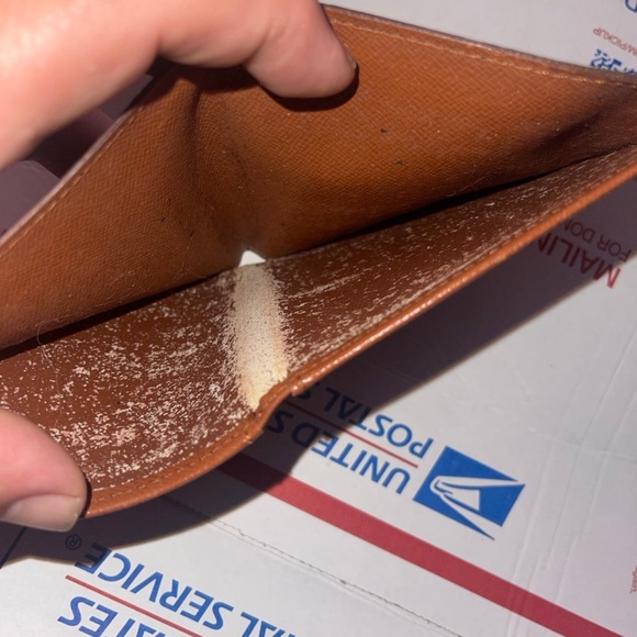 Vintage Louis Vuitton monogram wallet - Picture 8 of 13